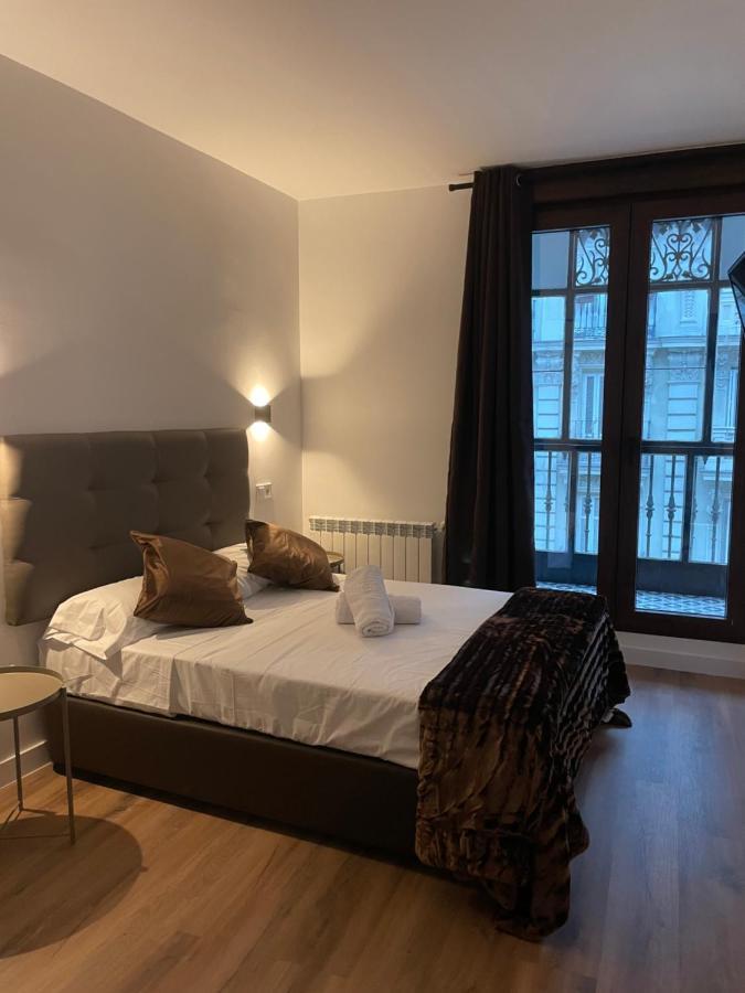 Hostal Arenal Madrid Exteriör bild