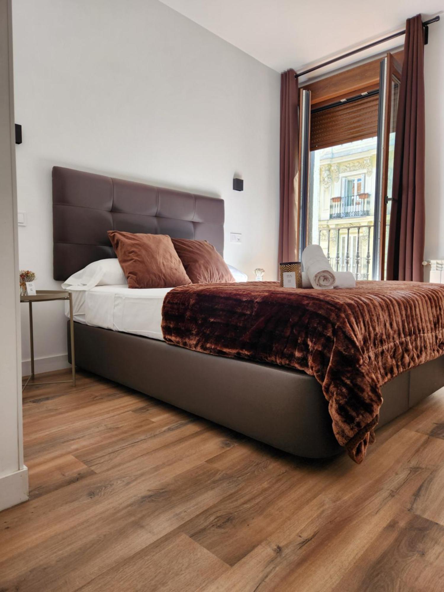 Hostal Arenal Madrid Exteriör bild