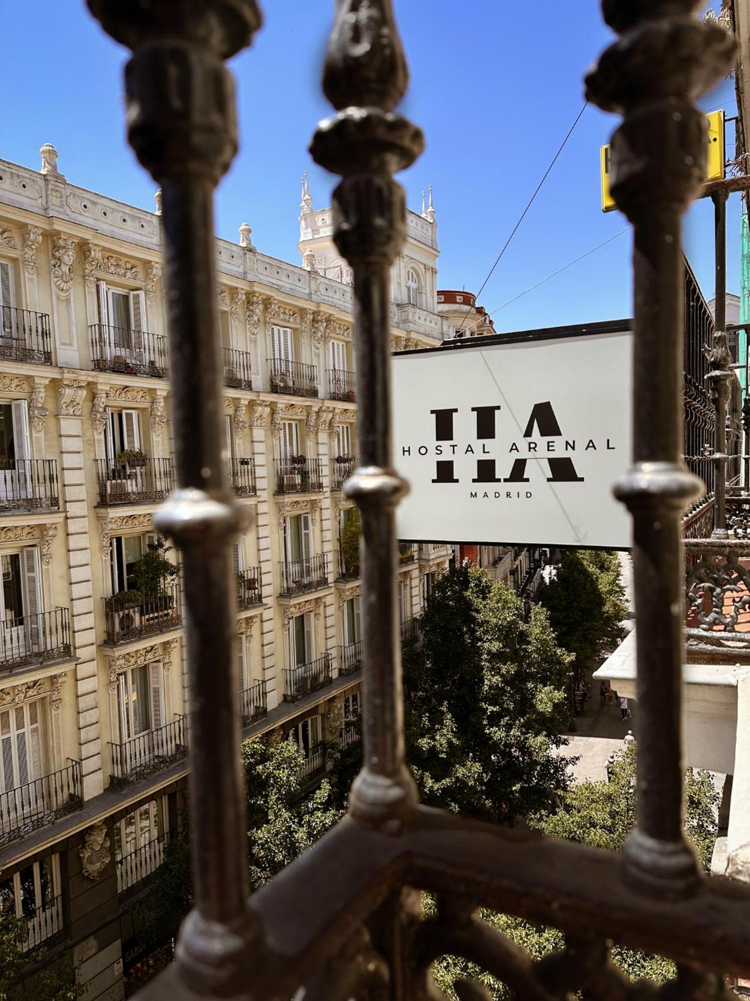 Hostal Arenal Madrid Exteriör bild