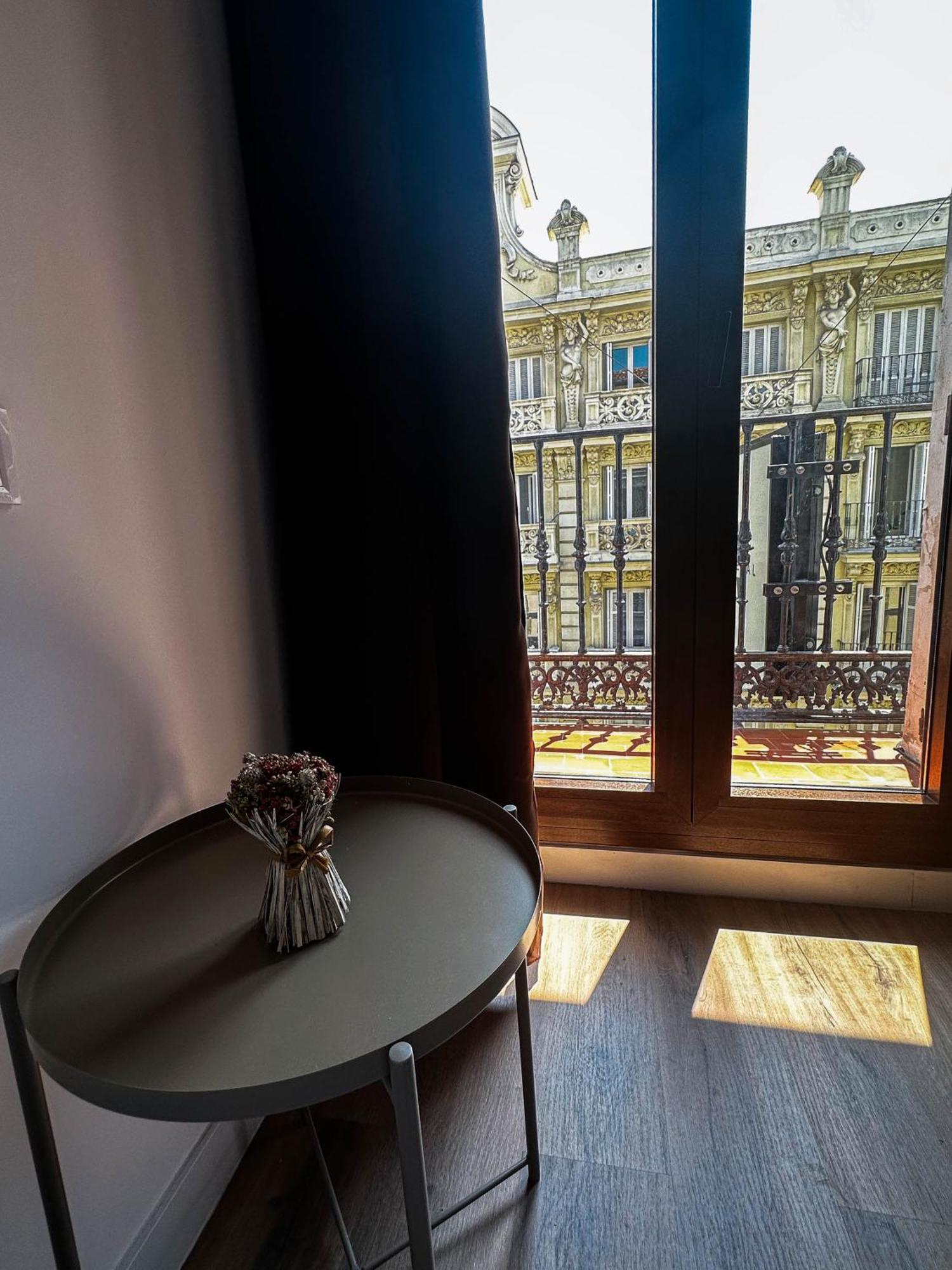 Hostal Arenal Madrid Exteriör bild