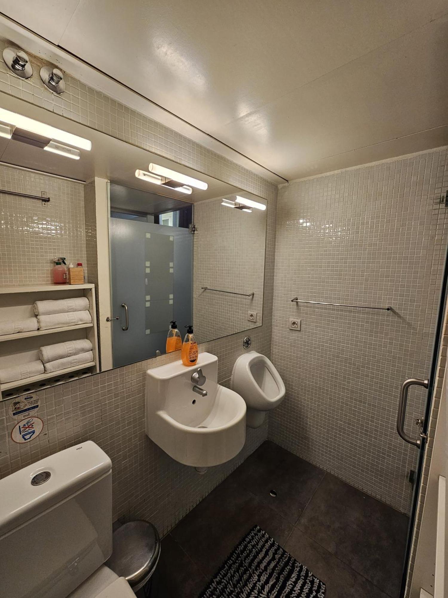 Hostal Arenal Madrid Exteriör bild